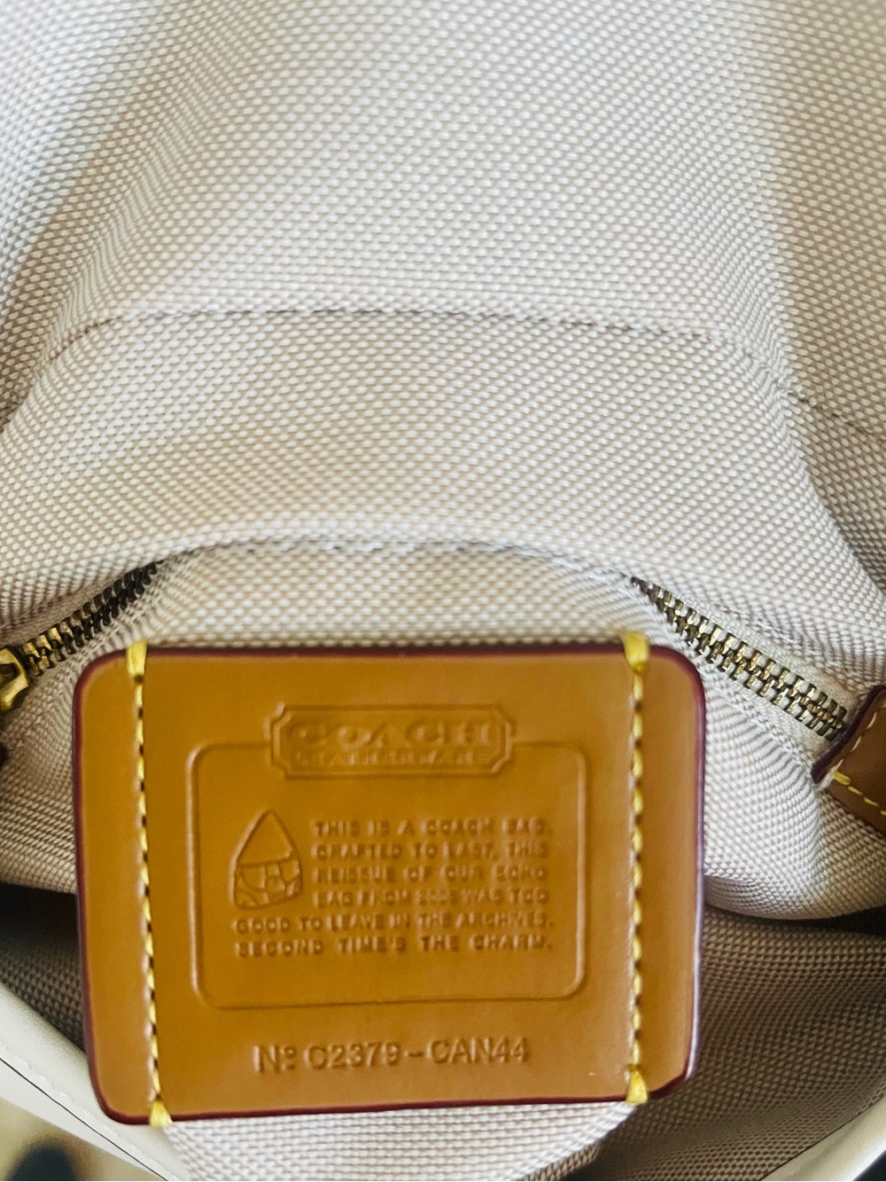 Authentic Coach Mini Soho Flap Shoulder Bag – Chalk/Ivory – Nwithouttag - Picture 2 of 13